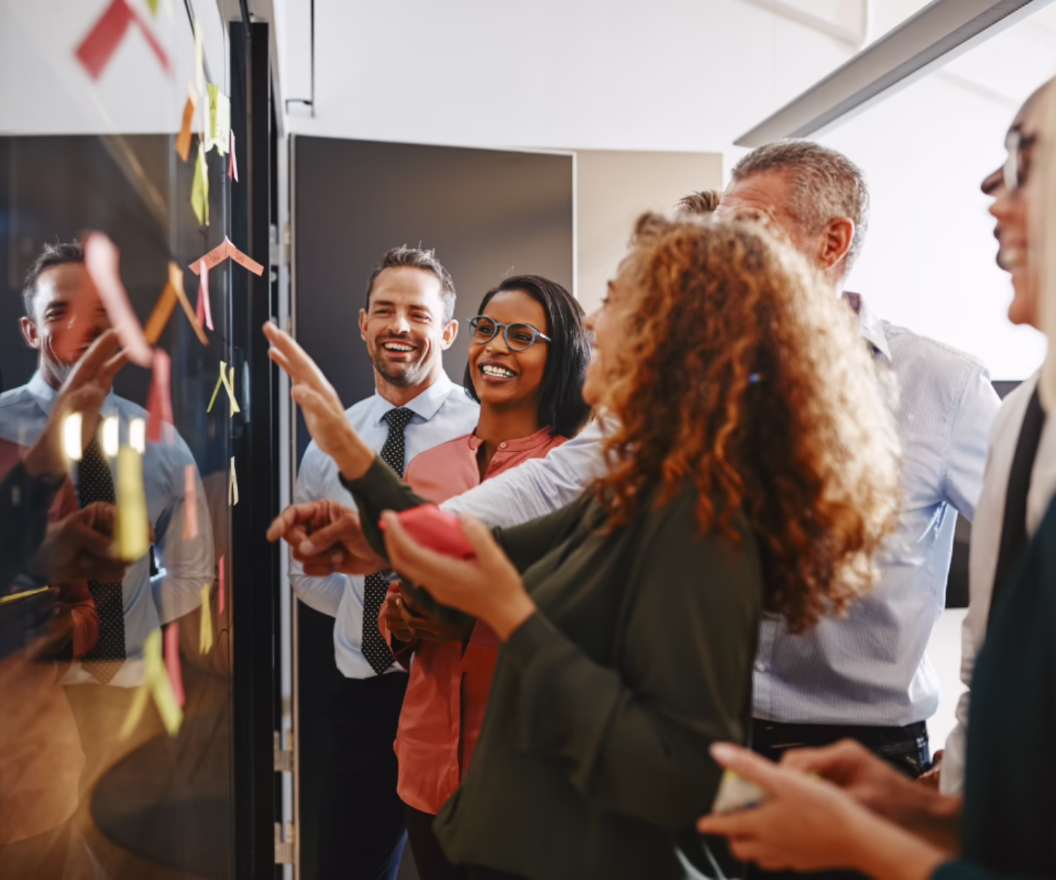 Marketing and business teams collaborating during an AI-powered marketing strategy workshop.